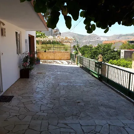 Luki Daire Trogir